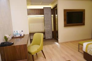 Area soggiorno di IRA By Orchid Bhubaneswar
