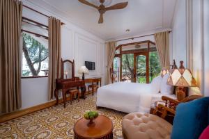 TV a/nebo společenská místnost v ubytování Coco Palm Beach Resort