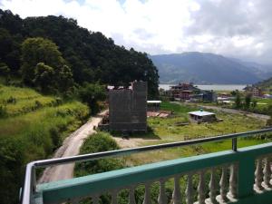 Landskap semula jadi dekat dengan rumah tamu ini