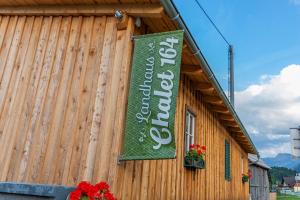 Certyfikat, podpis lub inny dokument wystawiony w obiekcie Chalet 164