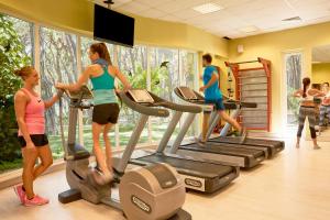 Fitness centrum a/nebo fitness zařízení v ubytování ROBINSON PAMFILYA - All Inclusive