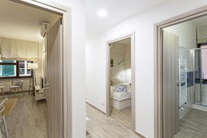 A kitchen or kitchenette at Genova XXV Aprile by Wonderful Italy