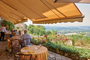 Photo de la galerie de l'établissement Village de Montmarsis, à Gourdon