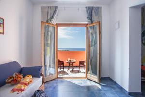 Posedenie v ubytovaní Suvaki Resort