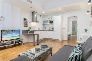 Kuchyň nebo kuchyňský kout v ubytování Apartment Malaga Center