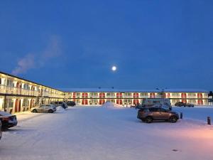 Red Deer Inn & Suites kapag winter