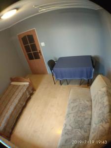 Posteľ alebo postele v izbe v ubytovaní 1050 Śmiałego 36 - Tanie Pokoje - samodzielne zameldowanie - self check in + 5 fotografií