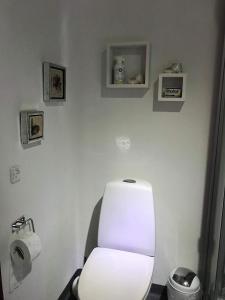 Ett badrum på Hjerte Bo Båstrup