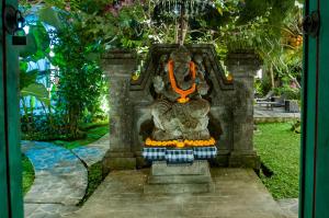 Zahrada ubytování Flamboyant Villa Ubud