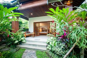 Zahrada ubytování Flamboyant Villa Ubud