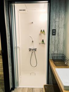 Et badeværelse på Hotel Capsule Inn Shizuoka