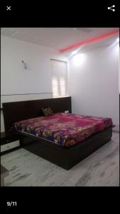 Lova arba lovos apgyvendinimo įstaigoje 3 Bhk modern flat at sector 17 faridabad