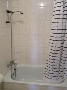 Apartments Meni的一间浴室