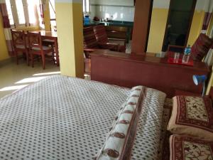 Ruang duduk di Happy Sedi Lodge