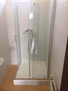 Ένα μπάνιο στο Apartmány Dubická