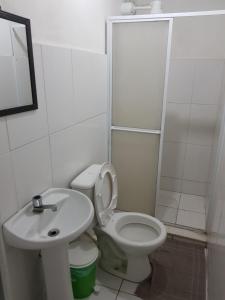 Ett badrum på Sobrado Botafogo