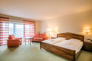 Postel nebo postele na pokoji v ubytování Eden au Lac + 37 fotografií
