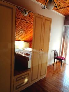 Postel nebo postele na pokoji v ubytování David Dali House