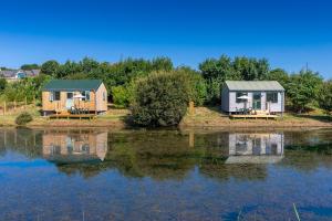 Afbeelding uit fotogalerij van Lynstone Lakes in Bude