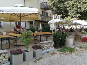 Restaurace v ubytování Hotel zum Bräu