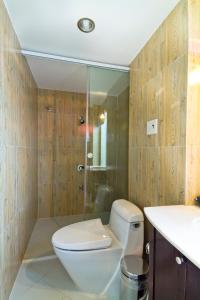 Koupelna v ubytování Melody Hotel