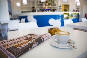 Coffee and tea making facilities at La Perla