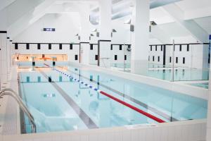Bazén v ubytování Braavo Spa Hotel nebo v jeho okolí