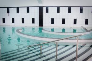 Bazén v ubytování Braavo Spa Hotel nebo v jeho okolí
