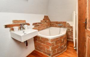 Koupelna v ubytování Apartmán u Brány + 20 fotografií