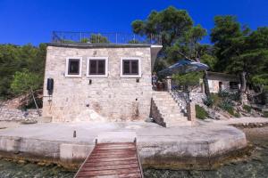 Gallery image of Robinson Nino in Bogomolje