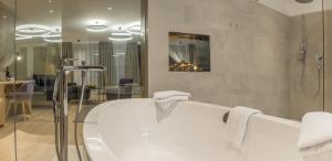 Posezení v ubytování KOSIS Sports Lifestyle Hotel