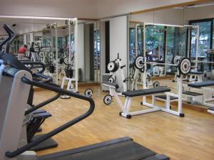 Posilňovňa alebo fitness centrum v ubytovaní Victoria Mobilehome in Camping Mare e Pineta