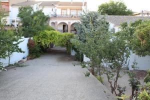 Κήπος έξω από το CASA RURAL MIRADOR de ALBAYDA