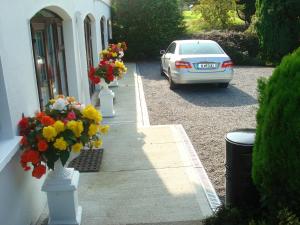 A garden outside Athlumney Manor Guest Accommodation