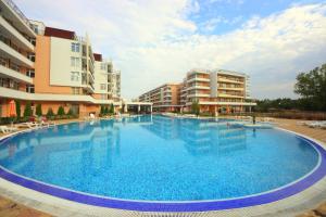 The swimming pool at or close to Menada Grand Kamelia Apartments