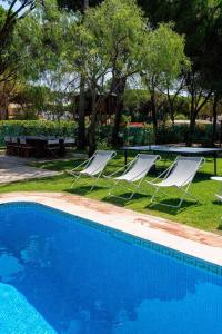 Baseinas apgyvendinimo įstaigoje Luxury Villa 6 bedrooms with private pool arba netoliese
