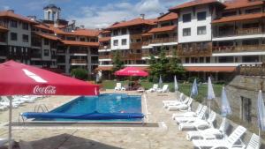 Bazén v ubytování Apartman u kompleksu Royal Towers nebo v jeho okolí + 13 fotografií
