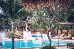 Bassein majutusasutuses The Koho Air Hotel või selle lähedal