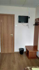 Televisyen dan/atau pusat hiburan di Motel Pushnoy