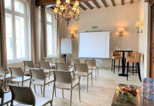 Konferenční prostory v ubytování Hôtel Le Régent