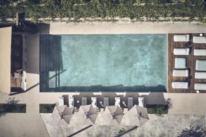 Bazén v ubytování Zante Maris Suites - Adults Only nebo v jeho okolí
