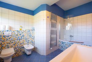 Ένα μπάνιο στο Apartments Apple Garden ****