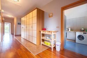 Η κουζίνα ή μικρή κουζίνα στο Apartments Apple Garden **** +32 φωτογραφίες