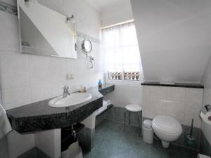 Phòng tắm tại Erlebnis-Bauernhof Kliewe +66 ảnh