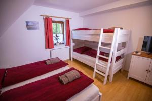 Postel nebo postele na pokoji v ubytování Penzion Kryštof + 37 fotografií