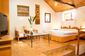 A bed or beds in a room at Finca Patio Canario