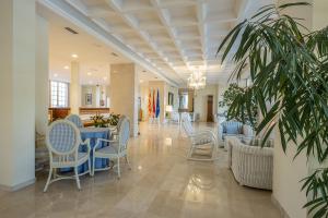 Posezení v ubytování S'Agaró Hotel Spa & Wellness