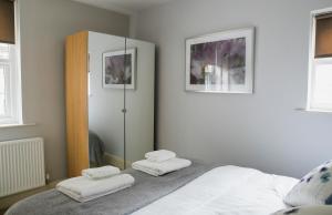 Harlow apartment