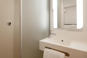 Bagno di B&B HOTEL Compiègne