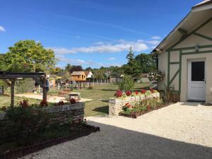 Foto da galeria de La maison de Louna em Saint-Parres-lès-Vaudes